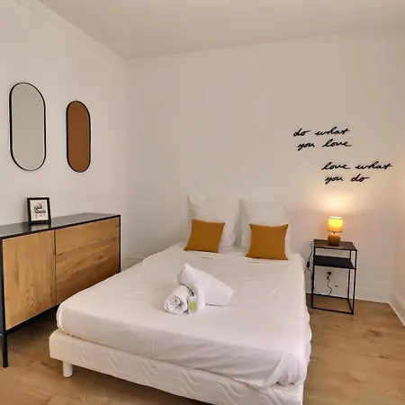 Petit Credo - Glam Escape - Mon Groom Lägenhet
